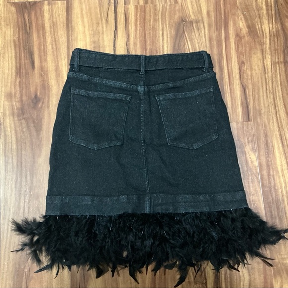BNWT TWELVE By Ontwelfth Women Black Denim Skirt With Feathers Size S - Picture 2 of 4
